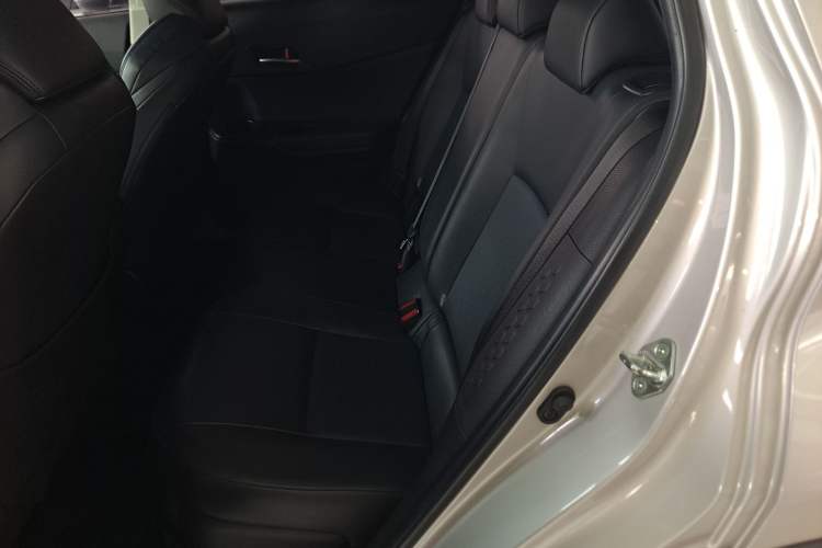 Used Toyota C-HR 2020 2.0L Leading Edition Interior 1