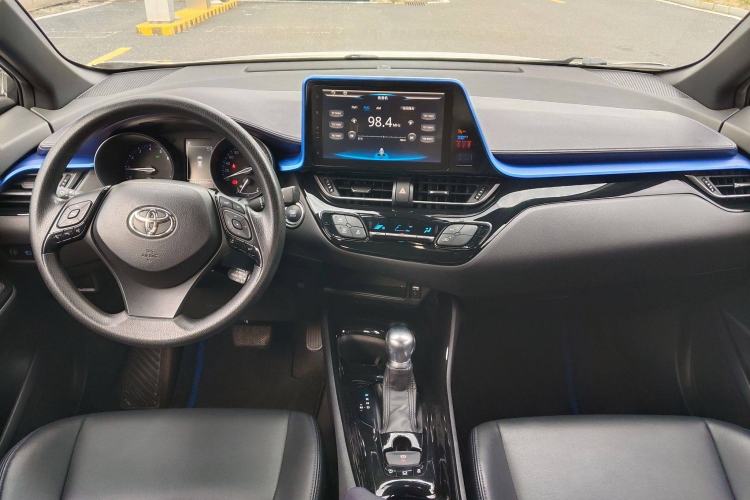 Used Toyota C-HR 2020 2.0L Leading Edition Interior 1