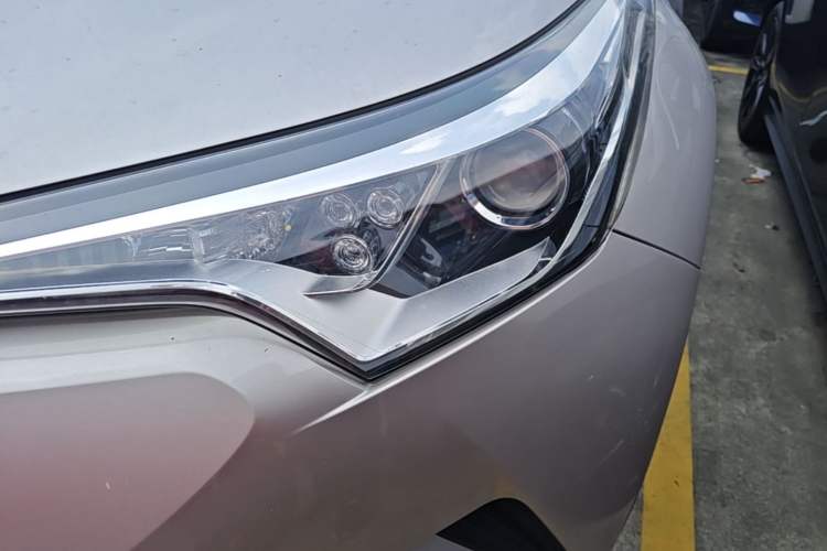 Used Toyota C-HR 2020 2.0L Leading Edition Left Front Headlight