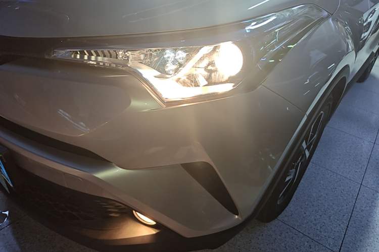 Used Toyota C-HR 2020 2.0L Leading Edition Left Front Headlight