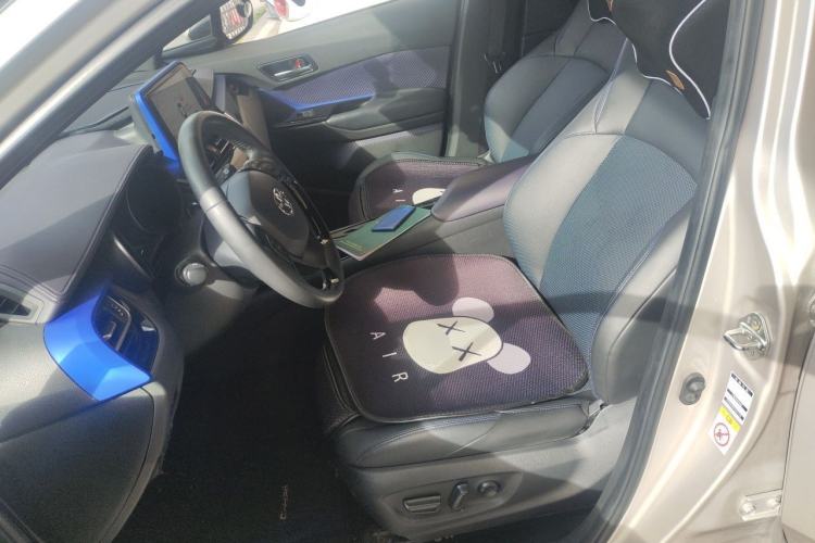 Used Toyota C-HR 2020 2.0L Luxury Edition Left Front Seat