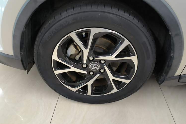 Used Toyota C-HR 2020 2.0L Leading Edition Left Front Wheel Hub