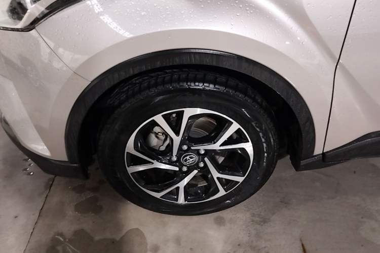 Used Toyota C-HR 2020 2.0L Leading Edition Left Front Wheel Hub