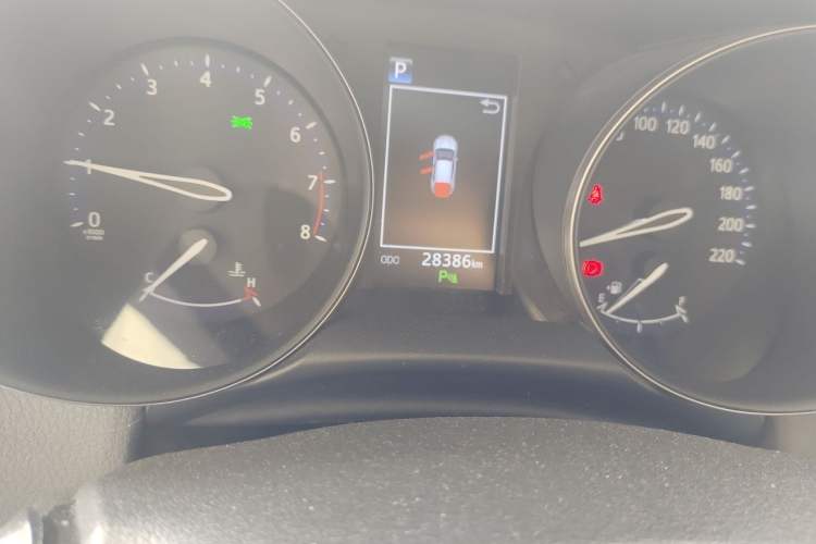 Used Toyota C-HR 2020 2.0L Luxury Edition Odometer Close Up