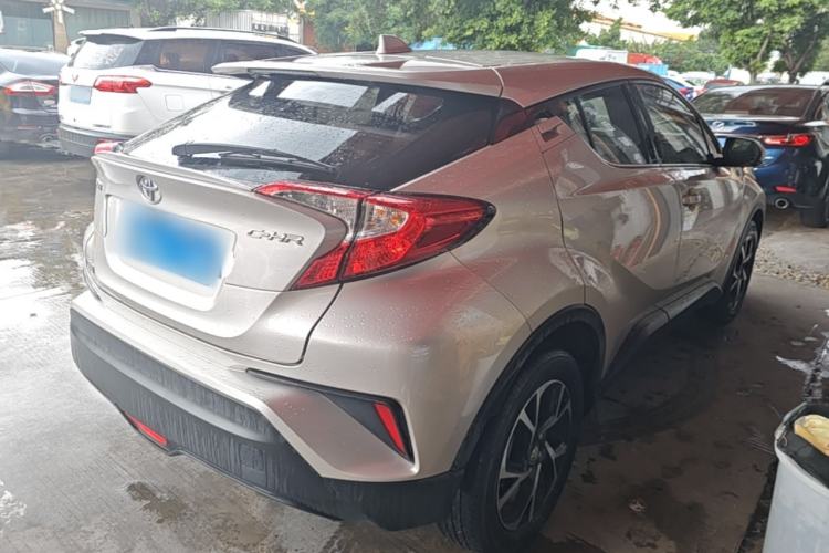 Used Toyota C-HR 2020 2.0L Leading Edition Rear Right 45 Deg