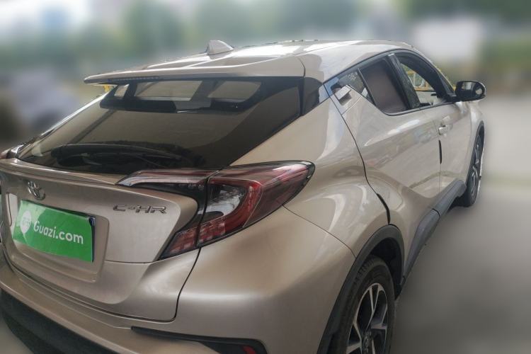Used Toyota C-HR 2020 2.0L Luxury Edition Rear Right 45 Deg
