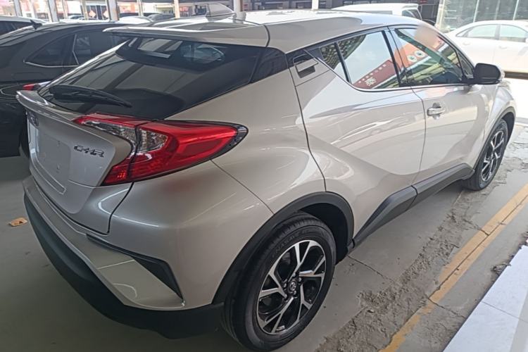 Used Toyota C-HR 2020 2.0L Leading Edition Rear Right 45 Deg