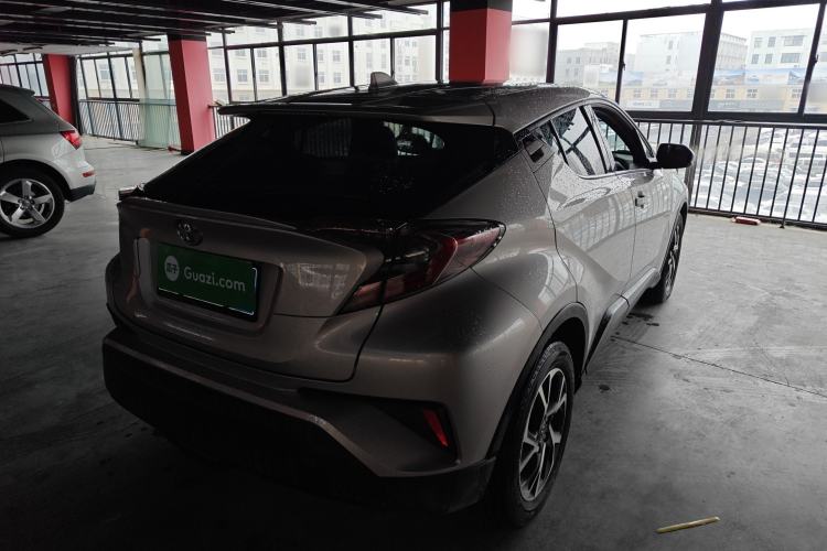 Used Toyota C-HR 2020 2.0L Luxury Edition Rear Right 45 Deg