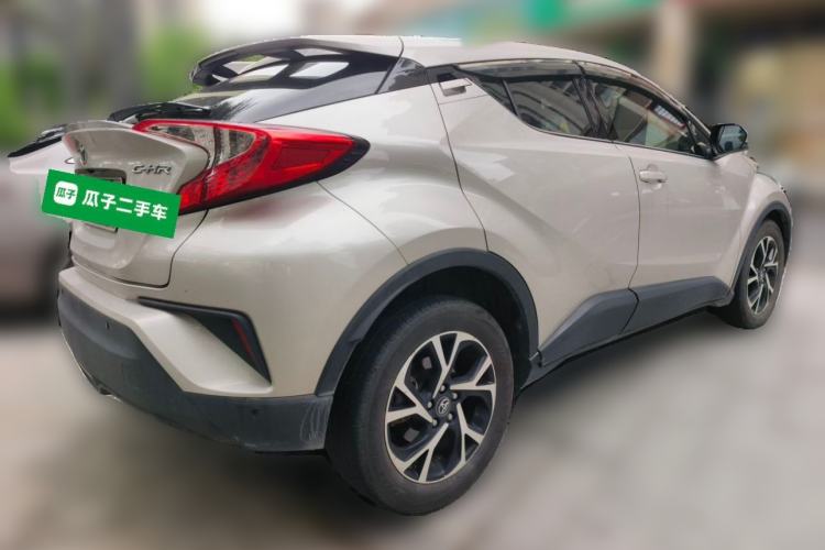 Used Toyota C-HR 2020 2.0L Leading Edition Rear Right 45 Deg