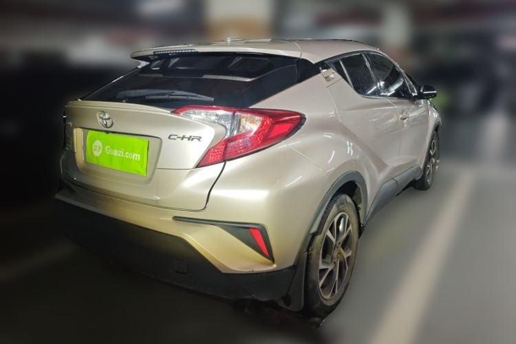 Used Toyota C-HR 2020 2.0L Leading Edition Rear Right 45 Deg