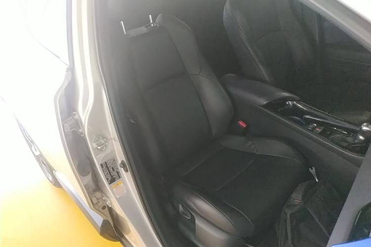 Used Toyota C-HR 2020 2.0L Leading Edition Right Front Seat