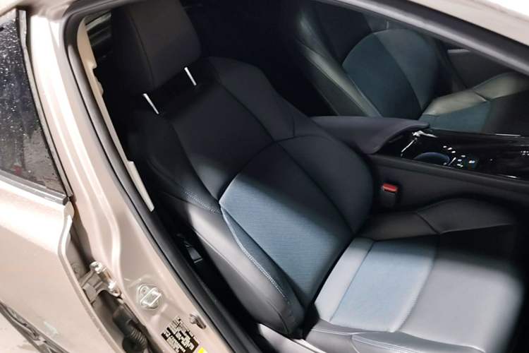 Used Toyota C-HR 2020 2.0L Leading Edition Right Front Seat
