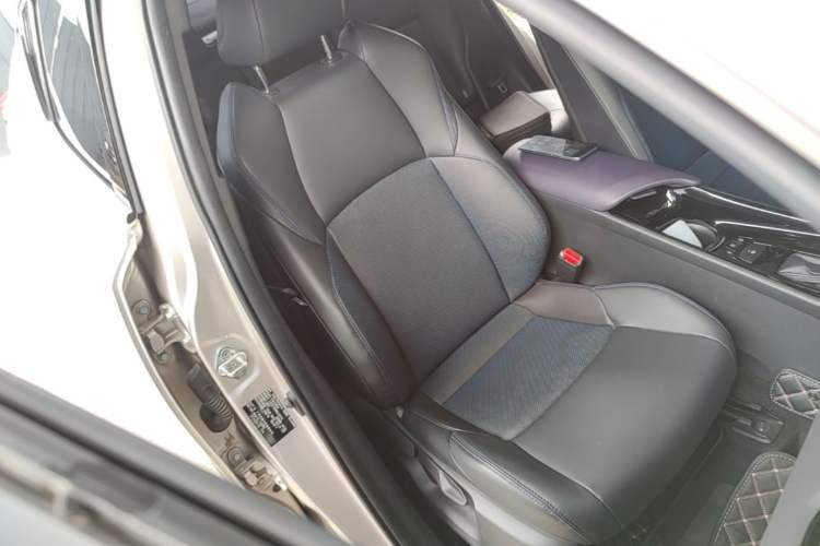 Used Toyota C-HR 2020 2.0L Leading Edition Right Front Seat