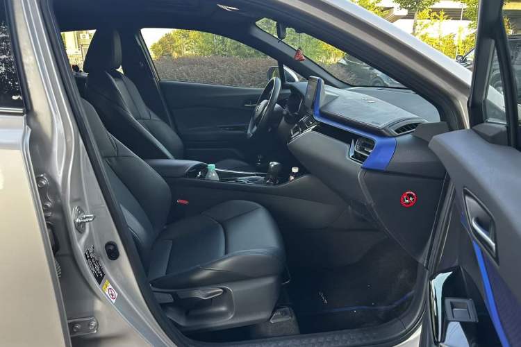 Used Toyota C-HR 2020 2.0L Leading Edition Right Front Seat