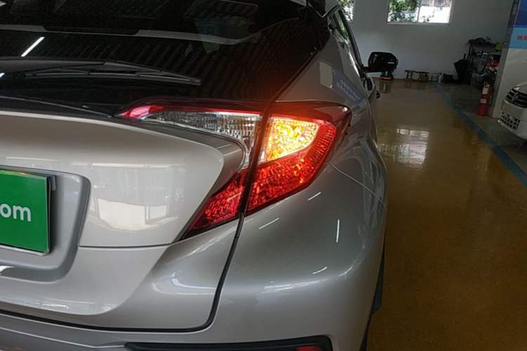 Used Toyota C-HR 2020 2.0L Leading Edition Right Rear Taillight