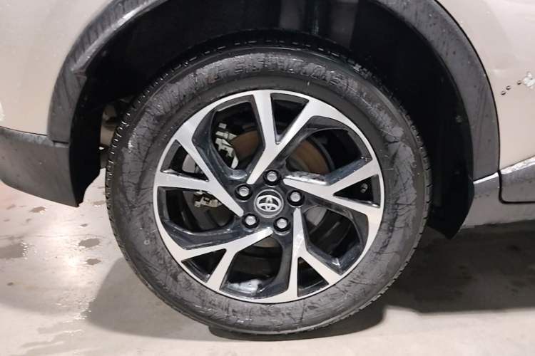 Used Toyota C-HR 2020 2.0L Leading Edition Right Rear Wheel Hub