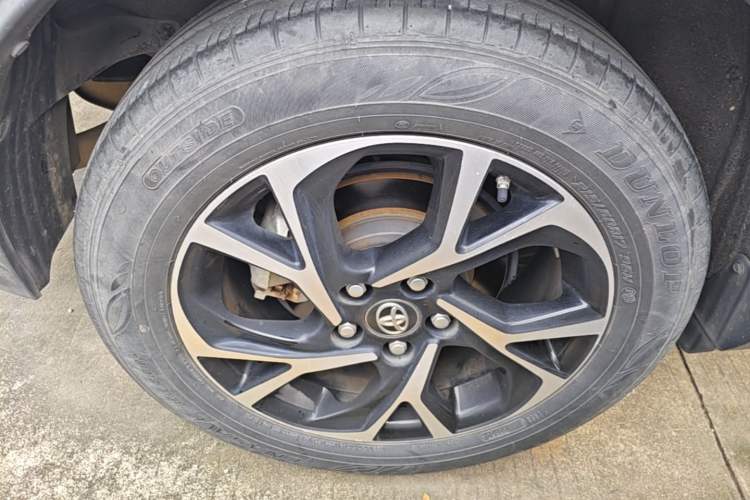 Used Toyota C-HR 2020 2.0L Leading Edition Right Rear Wheel Hub