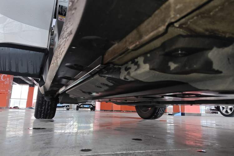 Used Toyota C-HR 2020 2.0L Luxury Edition Right Side Sill