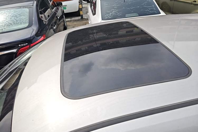 Used Toyota C-HR 2020 2.0L Leading Edition Roof