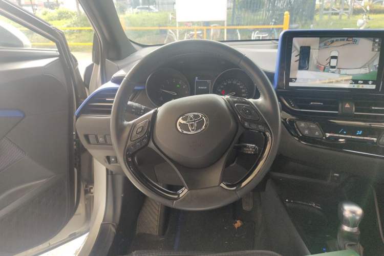 Used Toyota C-HR 2020 2.0L Luxury Edition Steering Wheel