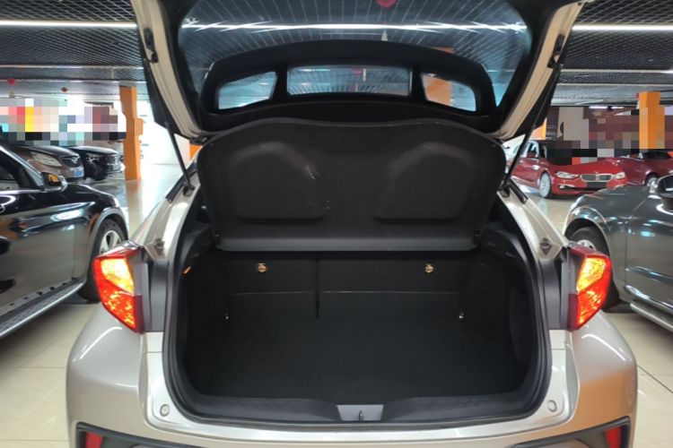 Used Toyota C-HR 2020 2.0L Leading Edition Trunk