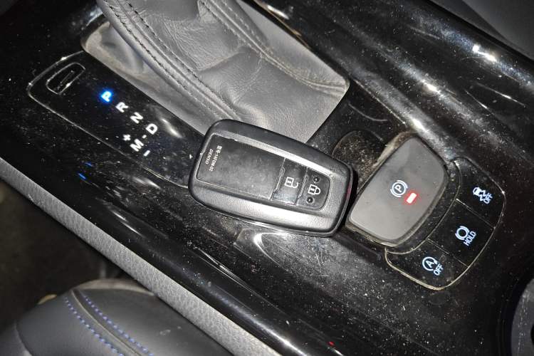 Used Toyota C-HR 2020 2.0L Luxury Edition Vehicle Key