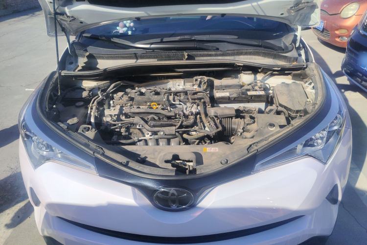 Used Toyota C-HR 2020 2.0L Leading Edition Engine Bay