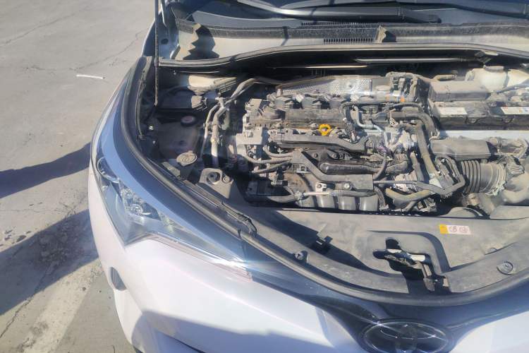 Used Toyota C-HR 2020 2.0L Leading Edition Engine Bay Right