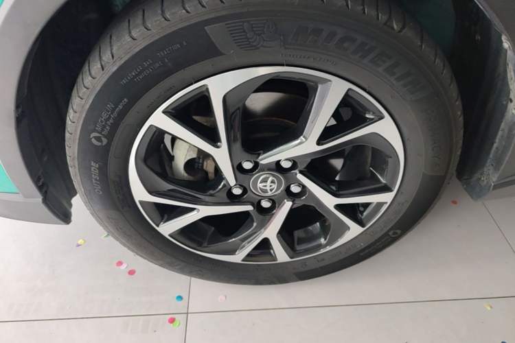 Used Toyota C-HR 2020 2.0L Leading Edition Left Front Wheel Hub