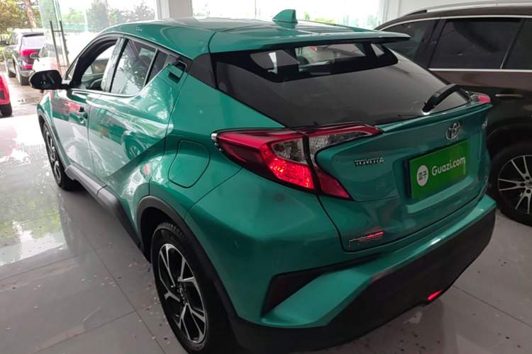 Used Toyota C-HR 2020 2.0L Leading Edition Rear Left 45 Deg