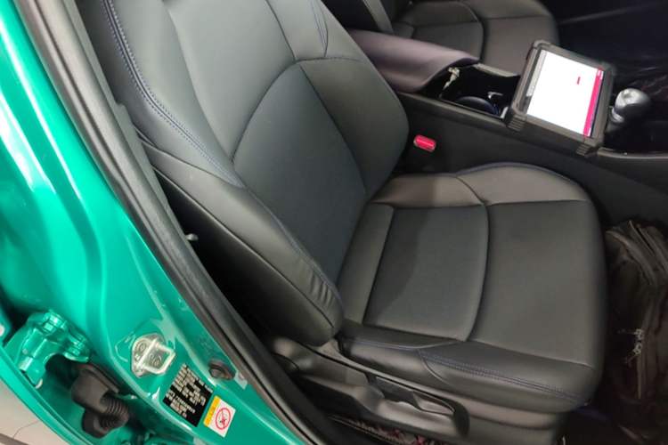 Used Toyota C-HR 2020 2.0L Leading Edition Right Front Seat
