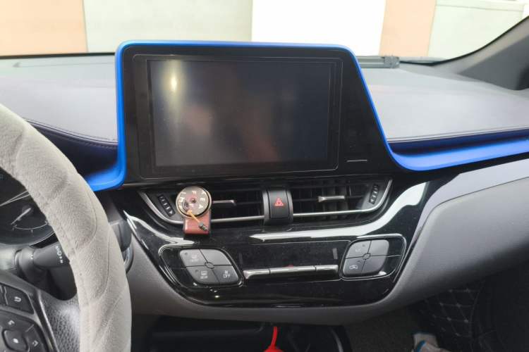 Used Toyota C-HR 2020 2.0L Leading Edition Audio And AC Panel