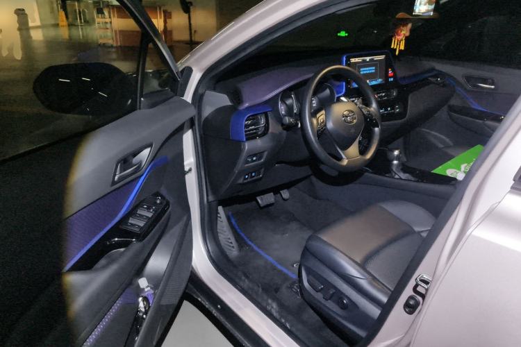 Used Toyota C-HR 2020 2.0L Leading Edition Driver Seat