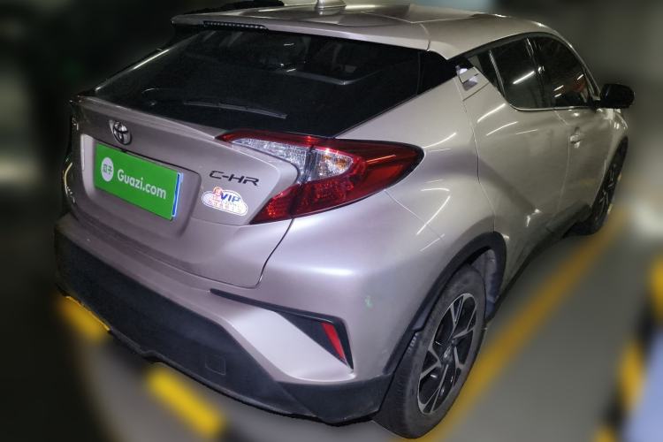 Used Toyota C-HR 2020 2.0L Leading Edition Rear Right 45 Deg