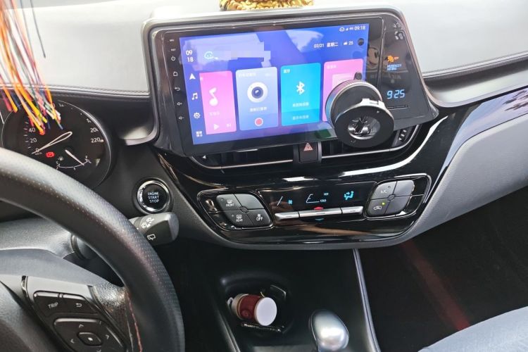Used Toyota C-HR 2020 2.0L Comfort Edition Audio And AC Panel