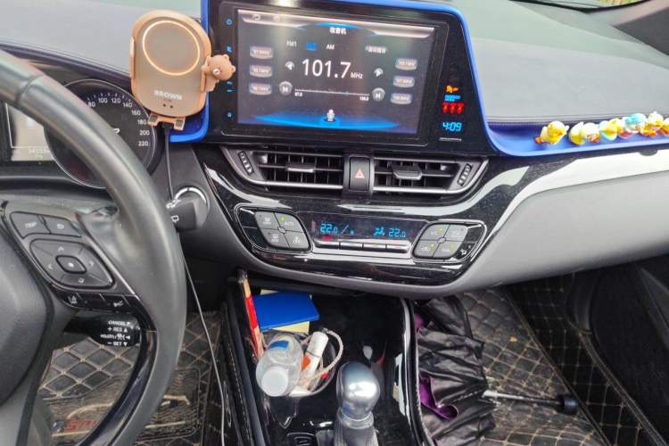 Used Toyota C-HR 2020 2.0L Luxury Edition Audio And AC Panel