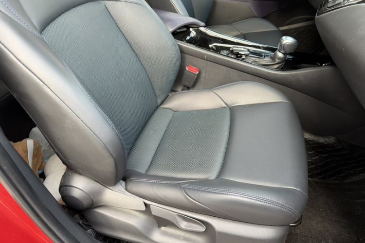 Used Toyota C-HR 2020 2.0L Luxury Edition Audio And AC Panel