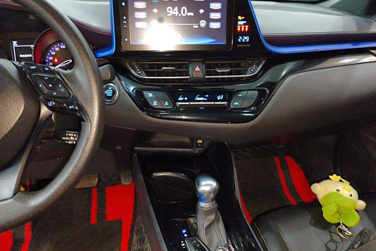 Used Toyota C-HR 2020 2.0L Leading Edition Audio And AC Panel