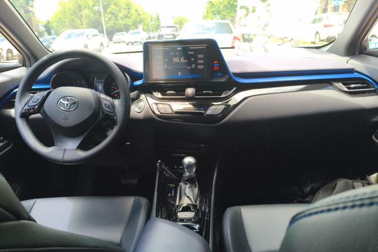 Used Toyota C-HR 2020 2.0L Leading Edition Center Console