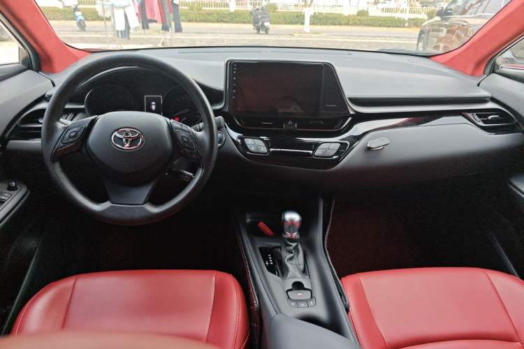 Used Toyota C-HR 2020 2.0L Comfort Edition Center Console