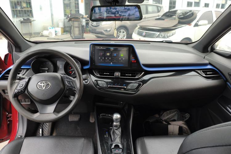 Used Toyota C-HR 2020 2.0L Leading Edition Center Console