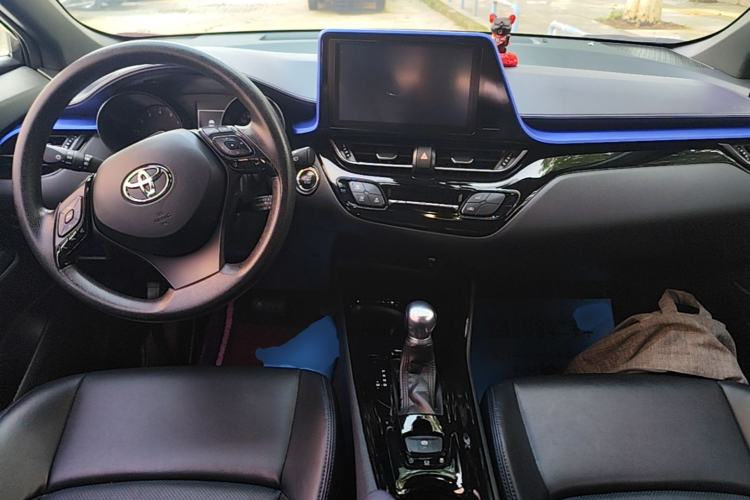 Used Toyota C-HR 2020 2.0L Leading Edition Center Console