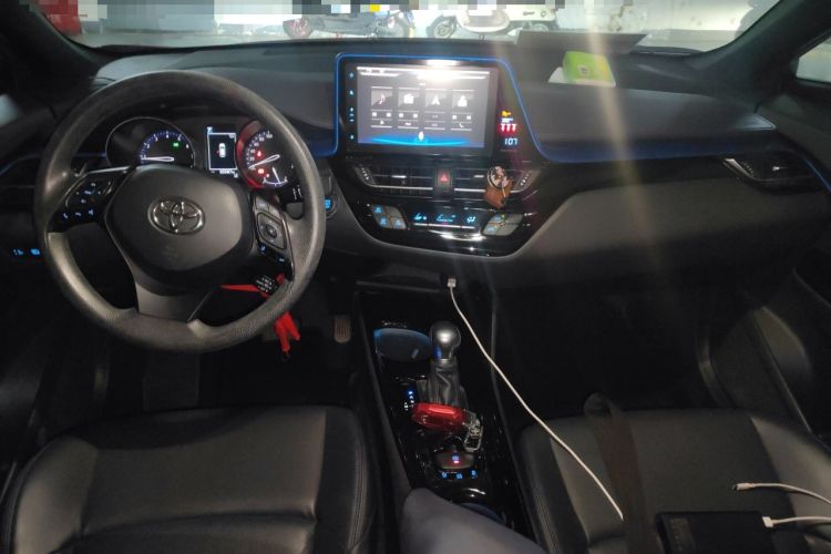 Used Toyota C-HR 2020 2.0L Leading Edition Center Console