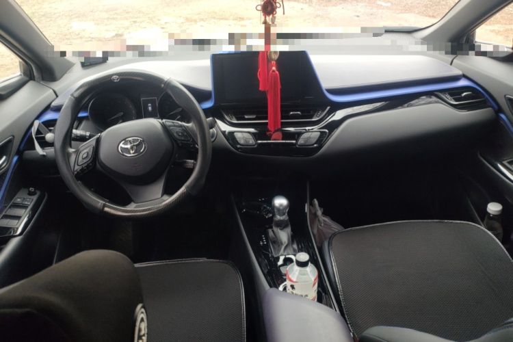 Used Toyota C-HR 2020 2.0L Luxury Edition Center Console