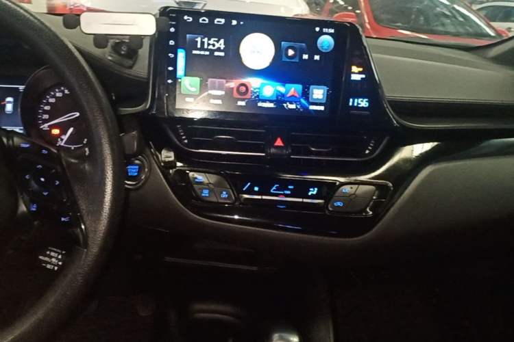 Used Toyota C-HR 2020 2.0L Comfort Edition Center Console