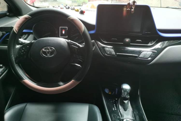 Used Toyota C-HR 2020 2.0L Leading Edition Center Console