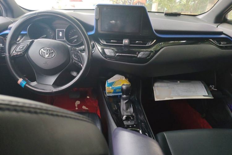 Used Toyota C-HR 2020 2.0L Leading Edition Center Console