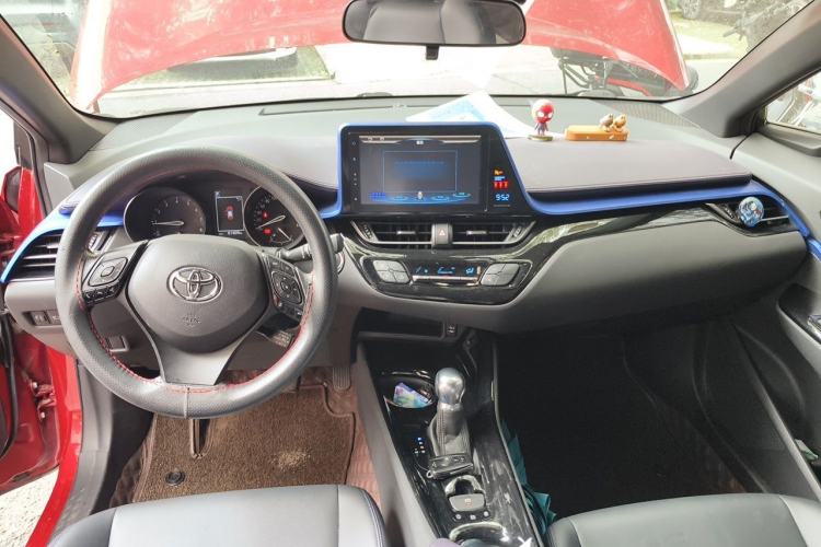Used Toyota C-HR 2020 2.0L Leading Edition Center Console