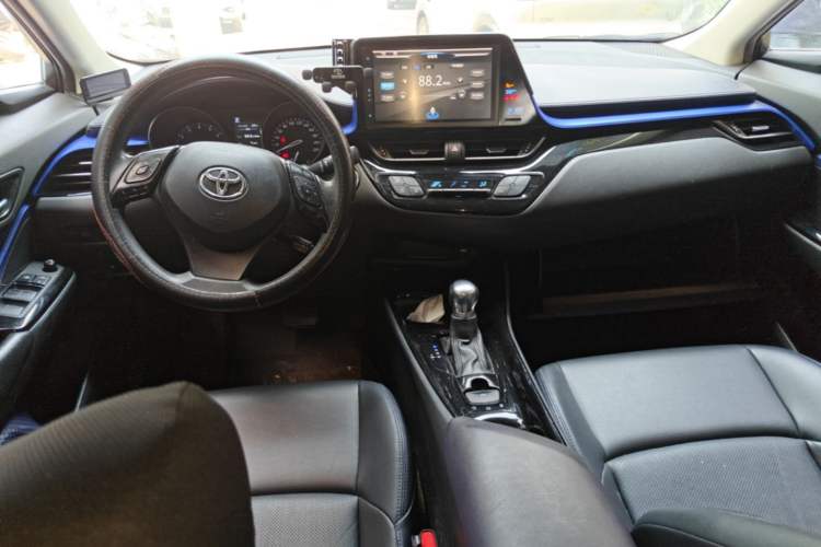 Used Toyota C-HR 2020 2.0L Leading Edition Center Console