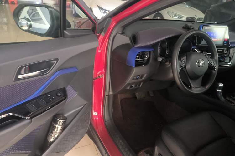 Used Toyota C-HR 2020 2.0L Leading Edition Driver Seat